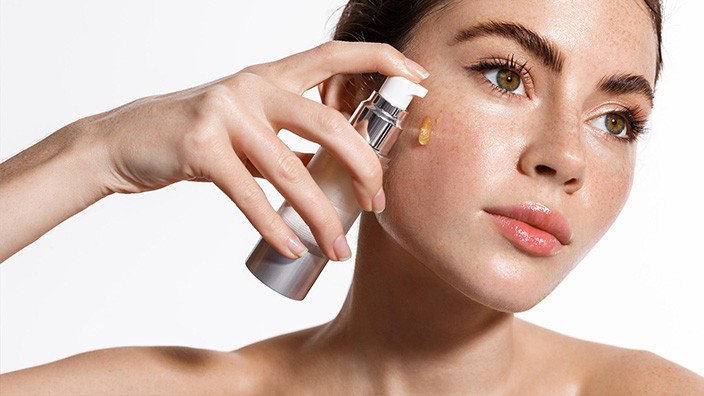 Why Vitamin-C is The Best Ingredient For Glowing Skin